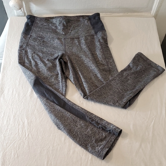Kirkland Womens Medium Leggings Signature Charcoal Heather Apparel  🌏5/$10🌏 - Picture 1 of 4